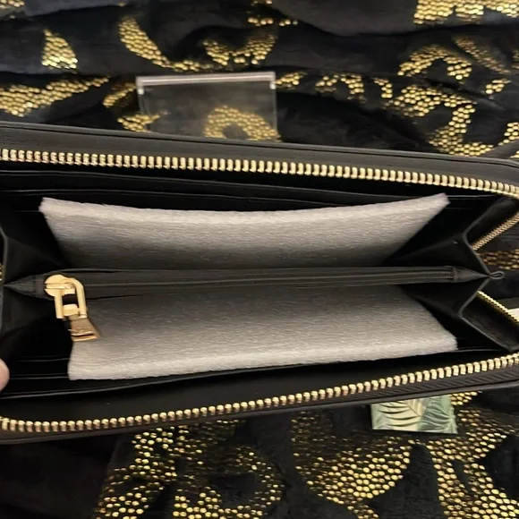 Badgley Mischka bundle - Picture 5 of 9